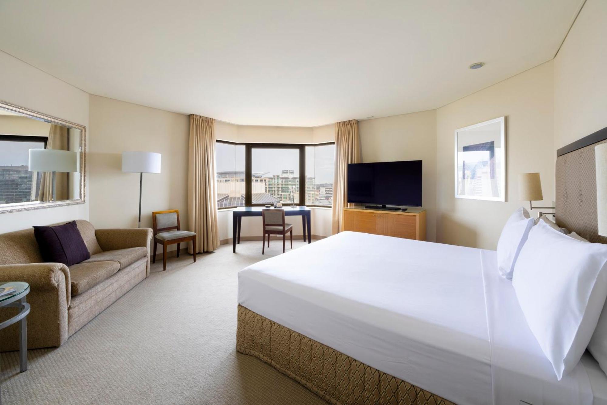 Intercontinental Adelaide By Ihg Hotel Kültér fotó A room at the InterContinental Sydney